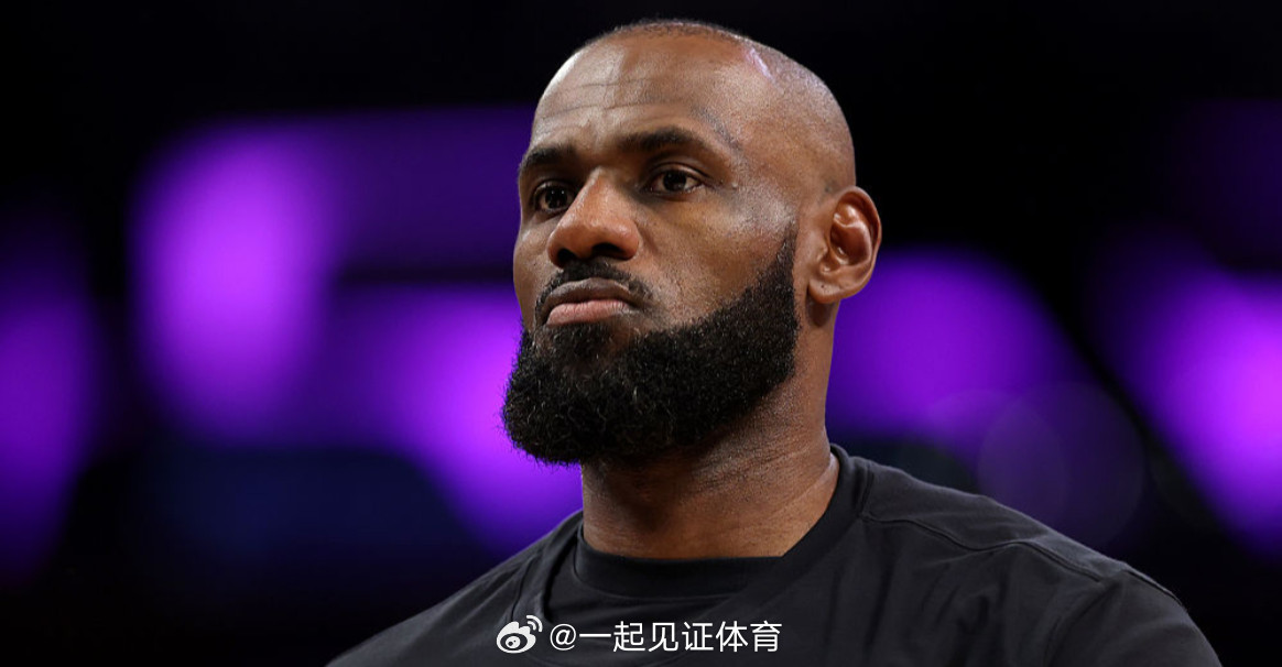 勒布朗-詹姆斯今日在FanaticsFest上接受采访，表示他很快就会宣布
