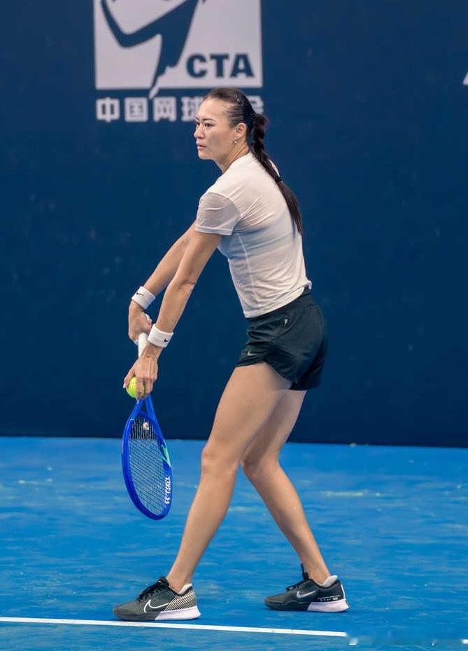 🇺🇸W35女单第二轮Q🇨🇳徐诗霖6-3/6-1Q🇺🇸Allen横扫