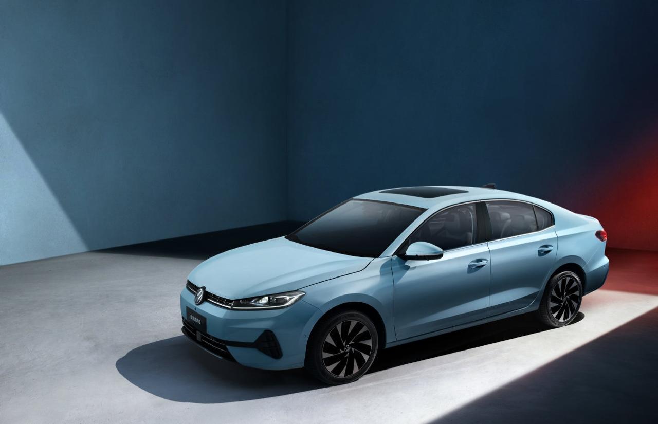 速腾，算是A+级轿车典型代表，销量一直处于前列。速腾S，定位低于速腾L，价格会更