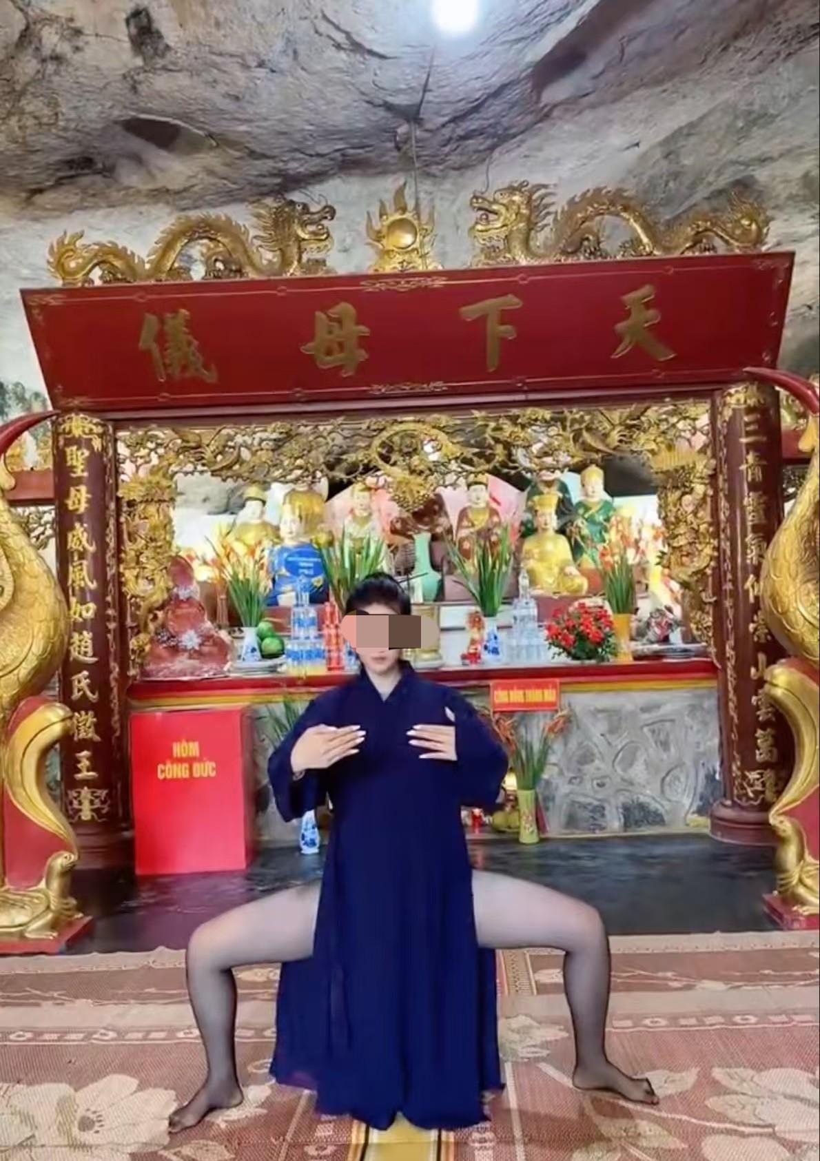 这些流量媛嚯嚯完佛教又来嚯嚯道教了，这心里面是怎么想的？今天看到一段让人十分气愤