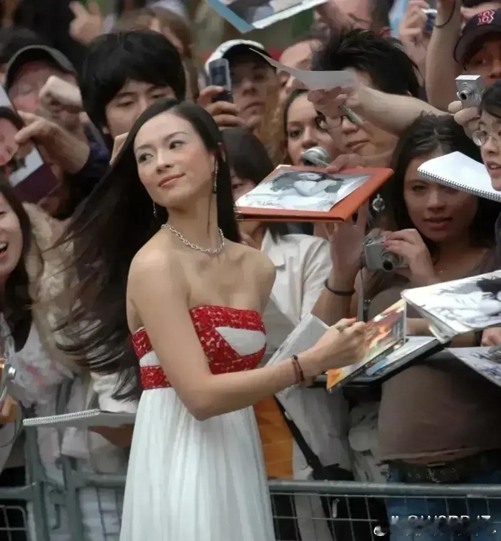 年轻时候的章子怡真的很漂亮，难怪汪峰非要把她娶回家。