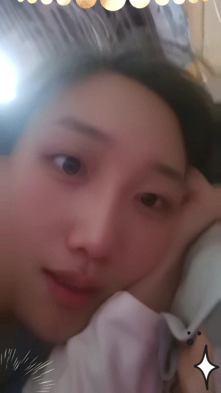 这种话听着像是在划清界限，其实藏着自私的小心思。尤其当儿媳正需要搭把手的时候，这