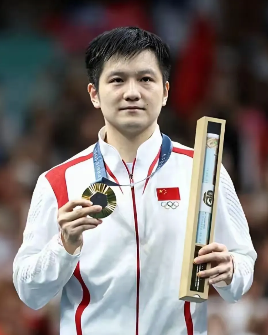 中国乒乓球男团金牌的4大功臣：1.特等功臣：王皓，肖战，刘恒，<em>崔庆磊</em>