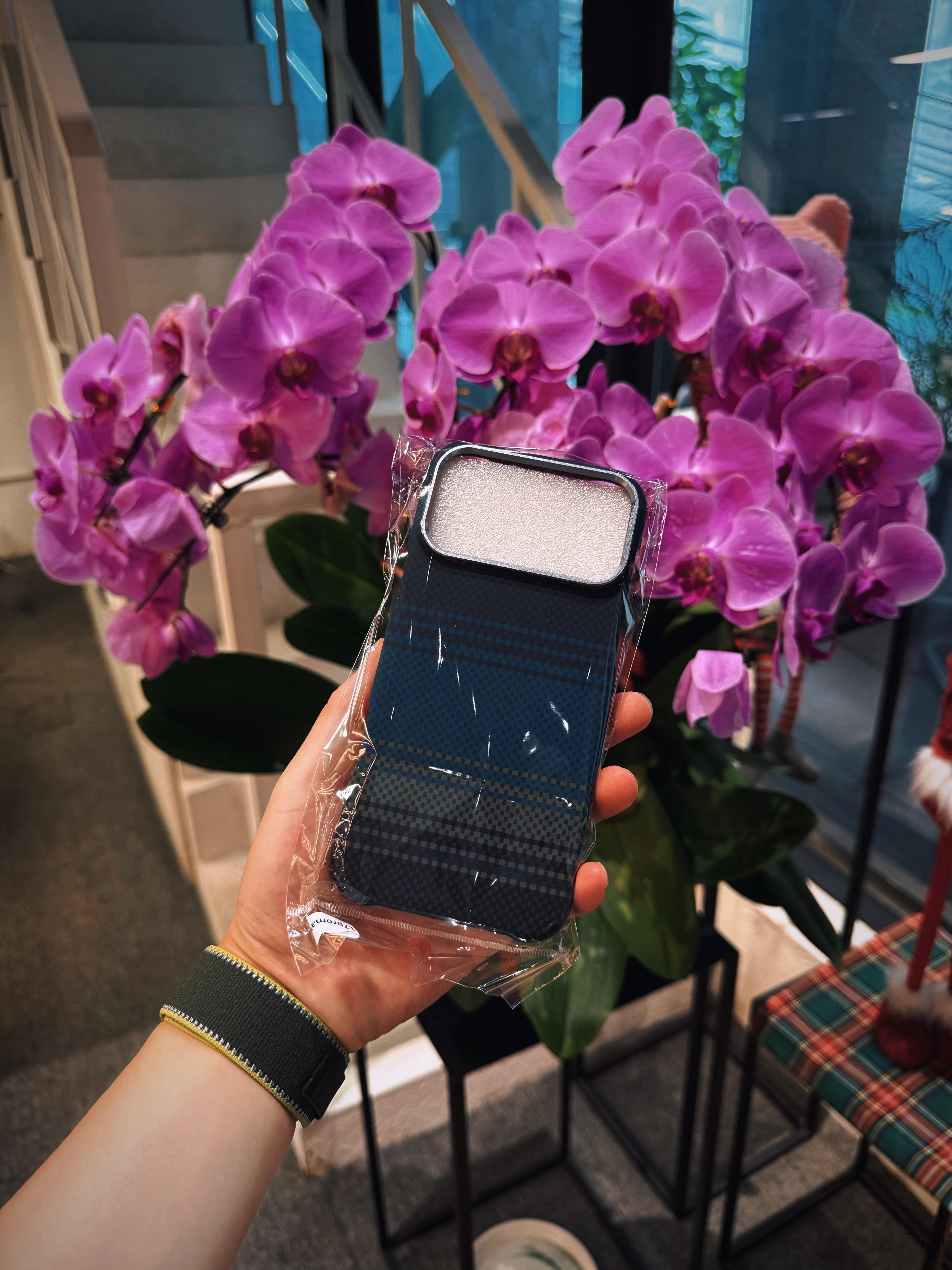 给大家讲个笑话，买个手机壳选错手机型号了。。。🤣