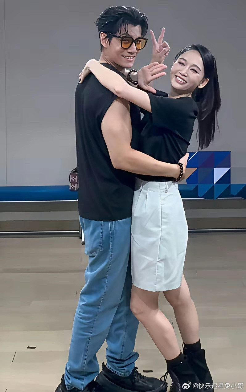 陈乔恩和艾伦真是生理性相互喜欢的一对神仙眷侣！