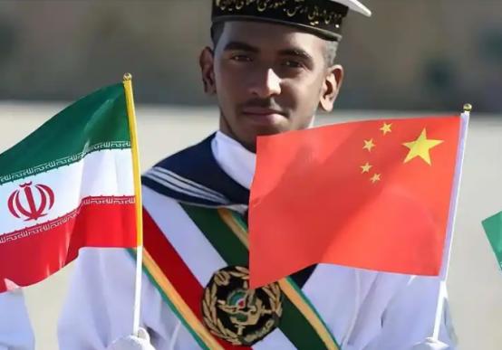 谁说中国没出兵就没出力？咱们光是在家门口站着，就把美军六成海军、七成陆战队全拴在