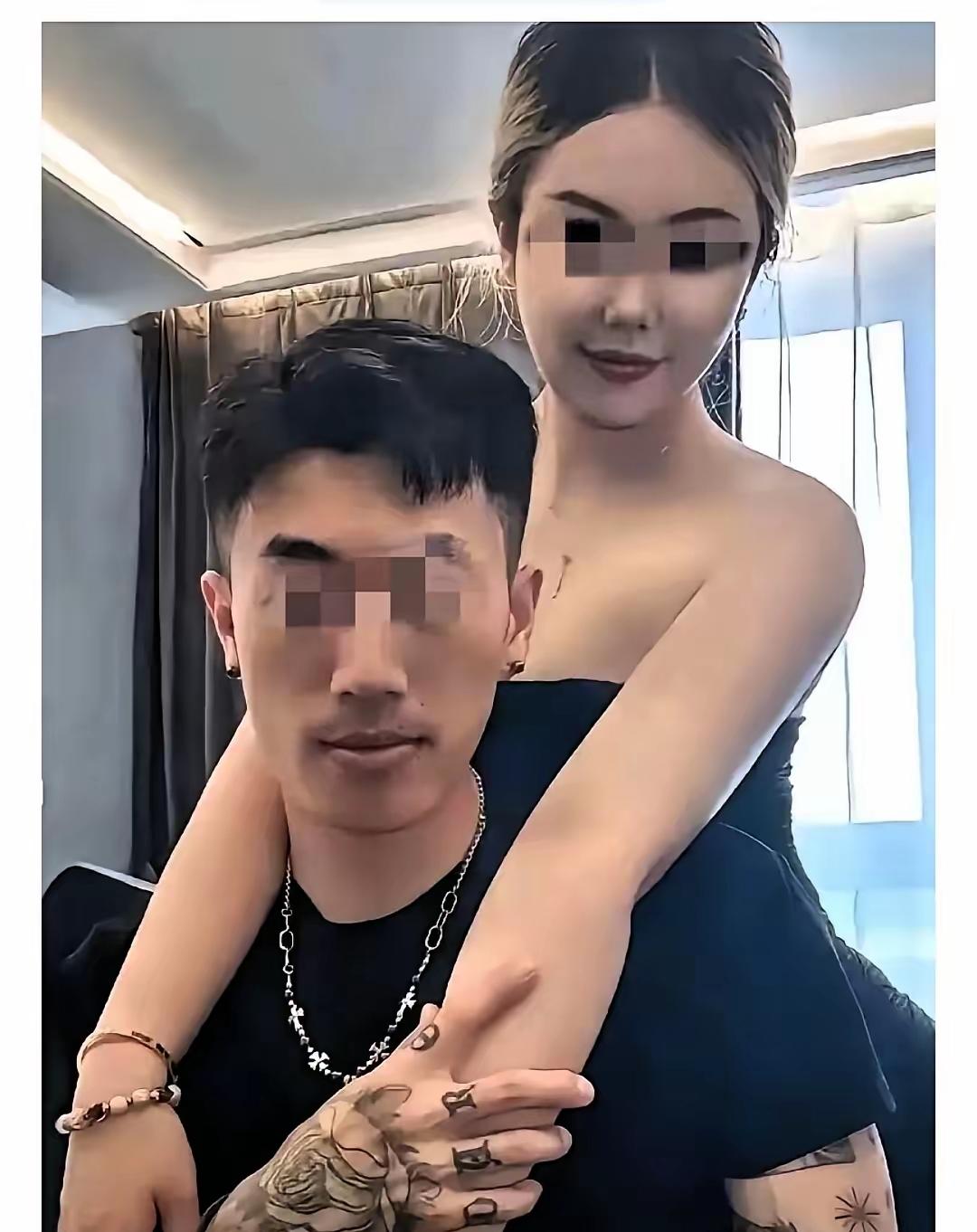 她脑子有问题。青岛那个护士的事，网上都传开了。她值夜班的时候，把自己有纹身的男