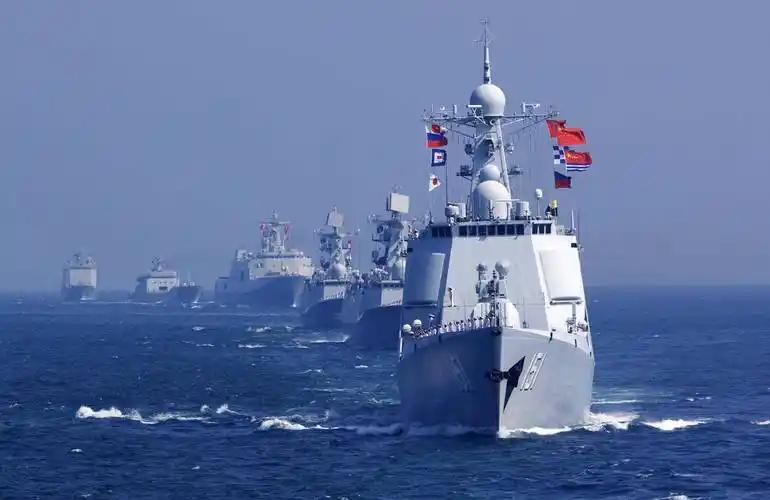 中国紧盯日本，绝不会落入对日“尚未开战先输一半”的局面，因为中国周边虽有俄罗斯具