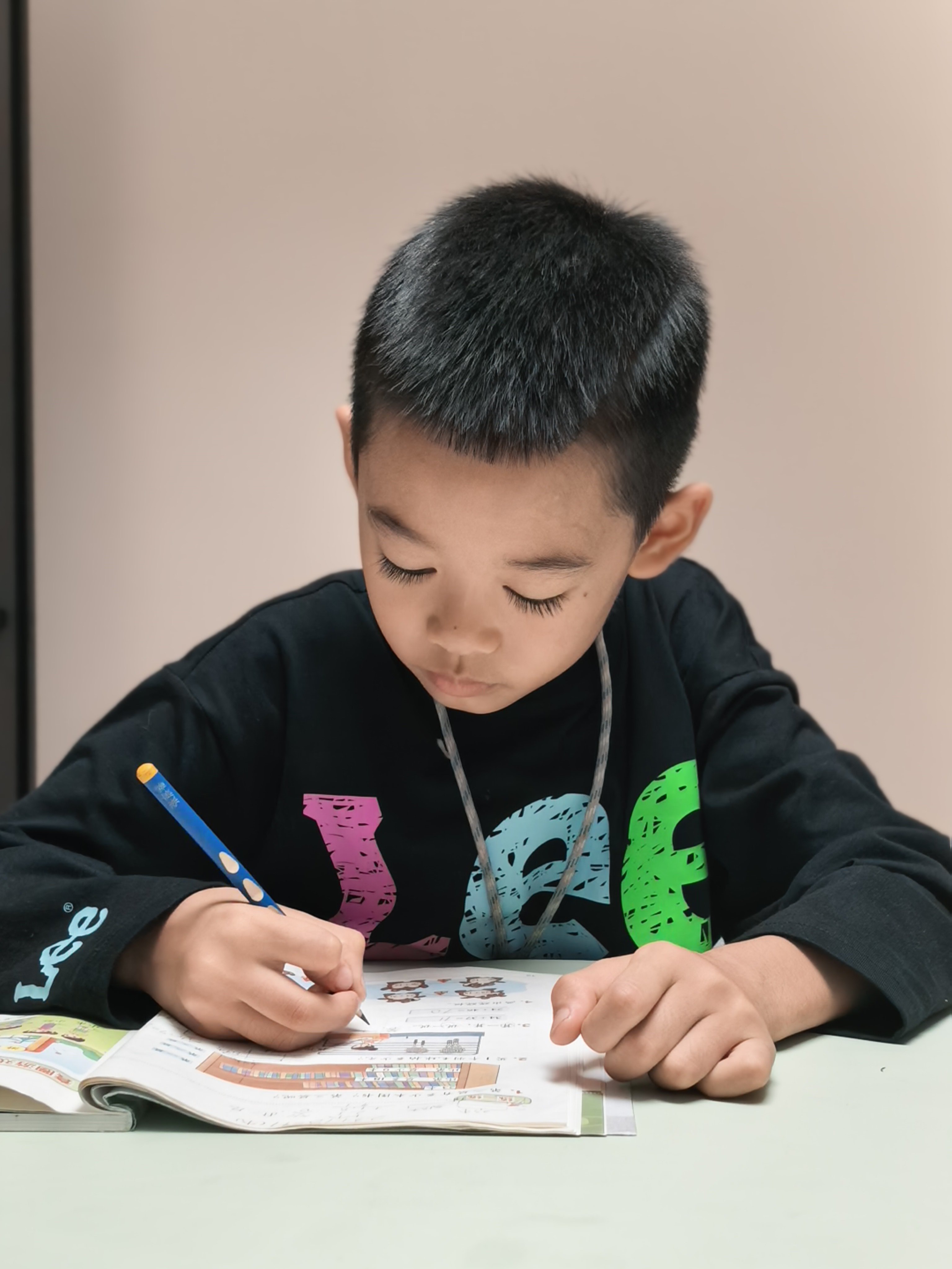 你猜，是母慈子孝？还是鸡飞狗跳？​​​