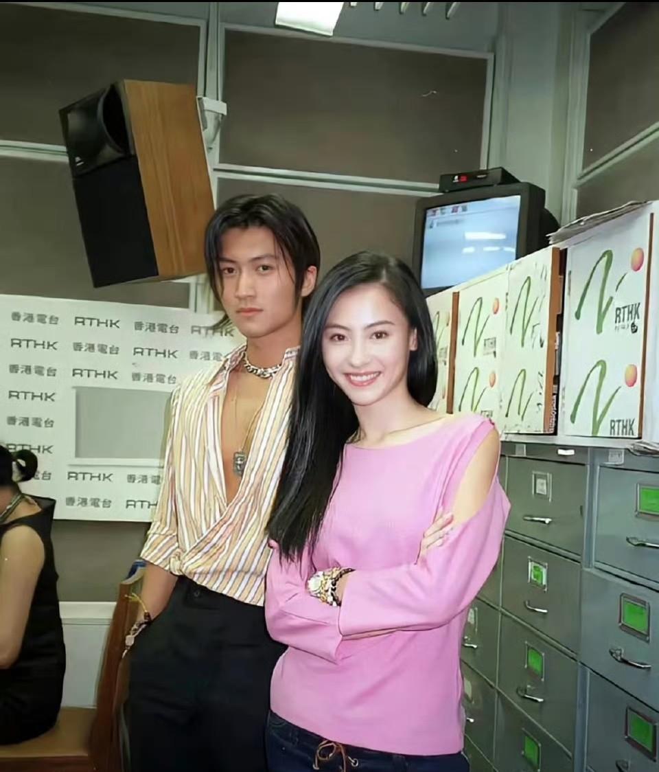 张柏芝三儿子出生后谢霆锋其实是去做过亲子鉴定的鉴定结果出来后，第三个孩子确实