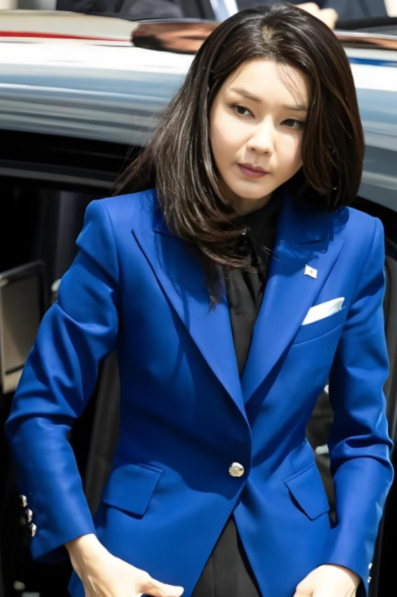 大事不妙！金建希的“闺蜜”，也要被调查了！据韩联社7月9日消息，韩国特别检察组
