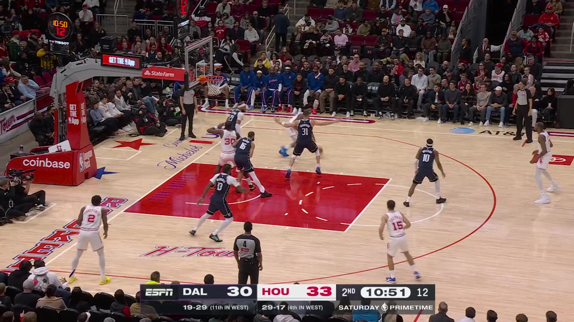 火箭vs独行侠巅峰对决:五佳球引爆篮球盛宴