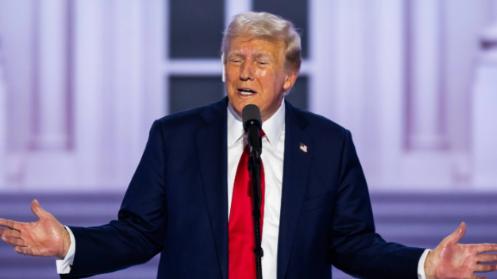 特朗普曾表示，解放军动台湾，他就炸北京。 很多人一听就炸了，以为是美国要跟中