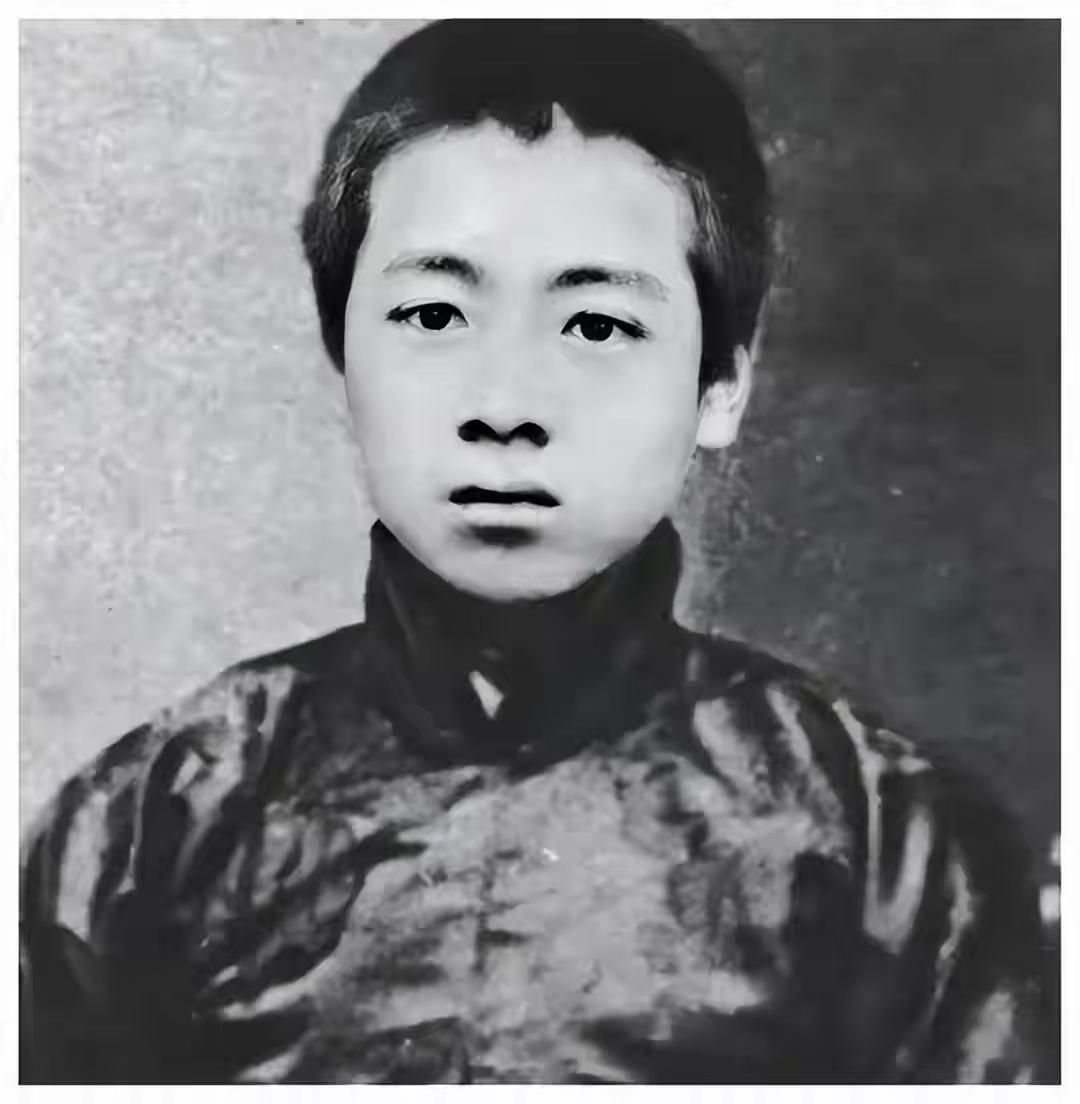 1956年，抚育过自己的恩人病重，周恩来寄200元并嘱：“不够请垫付。”说起