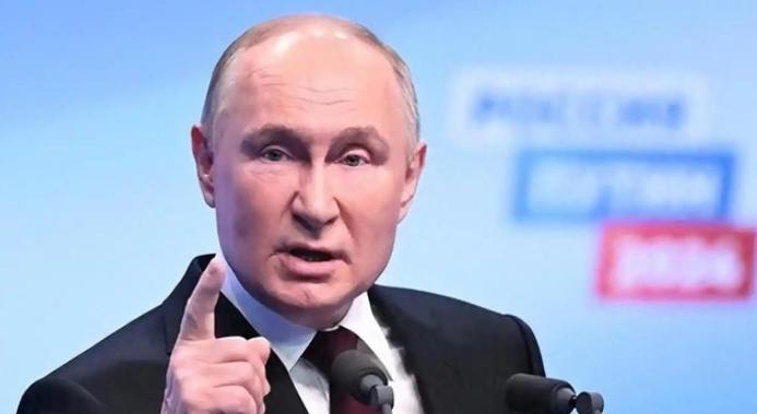 美大使馆被炸？报复不间断！英法德选边站，普京下令出动运输机2026年3