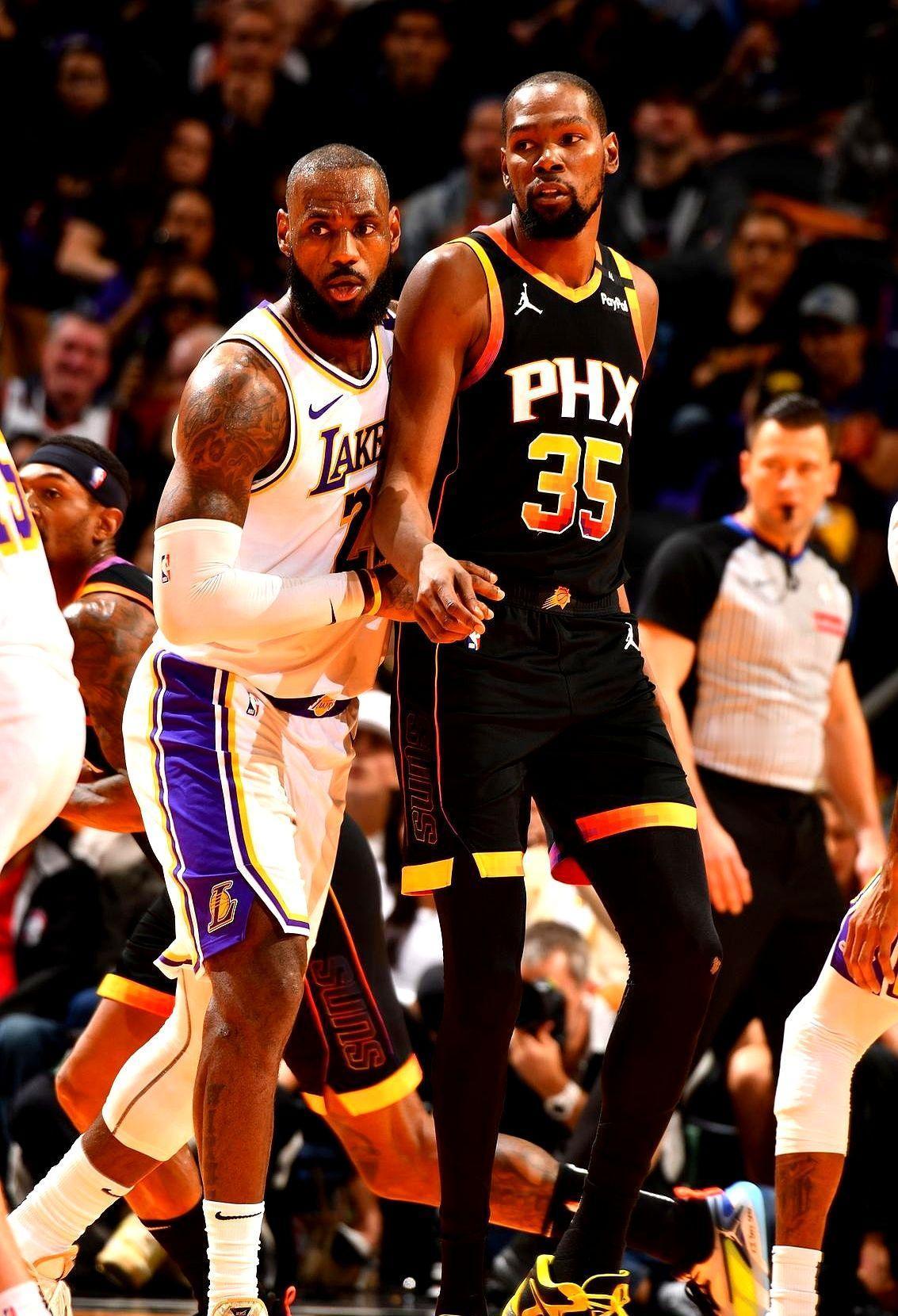 你以为火箭签杜兰特是买了个得分机器？他们真正得到的，是个体系开关。他场均只出