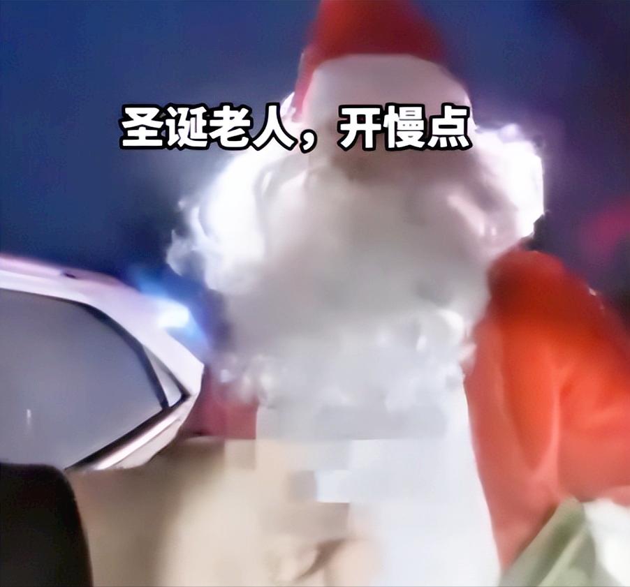 美国俄亥俄州一条公路上的执法视频火了，不是因为恶性案件，而是因为画面里荒诞揪心的