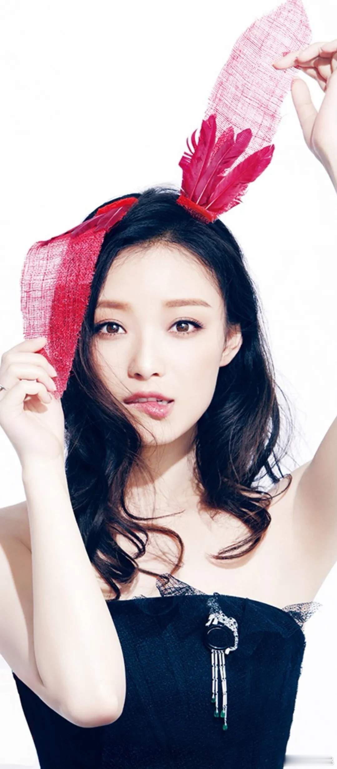 1.宋姐不会在意别人说她奖不配位的，也不是第一次碾压性获奖了，她非常敢要敢接，而