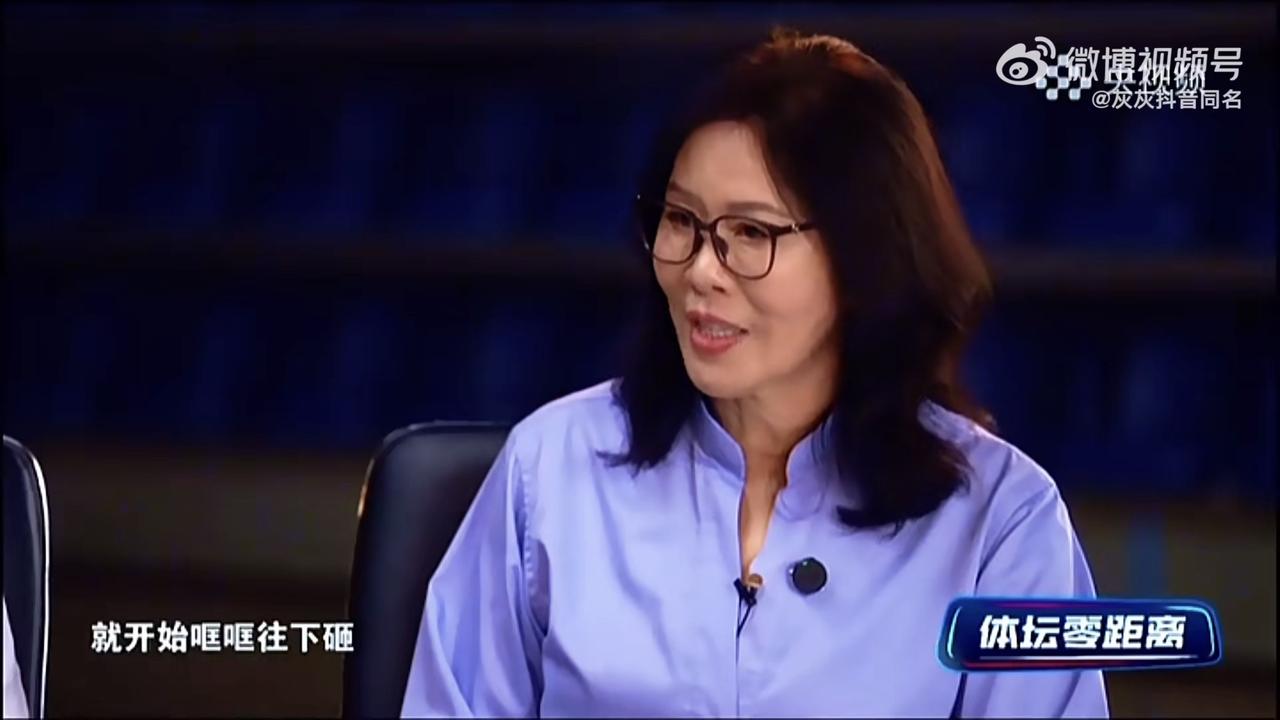 对于朱婷：2位恩师“如此幽默评价”！原女排主帅郎平：朱婷是我遇到天赋很高，