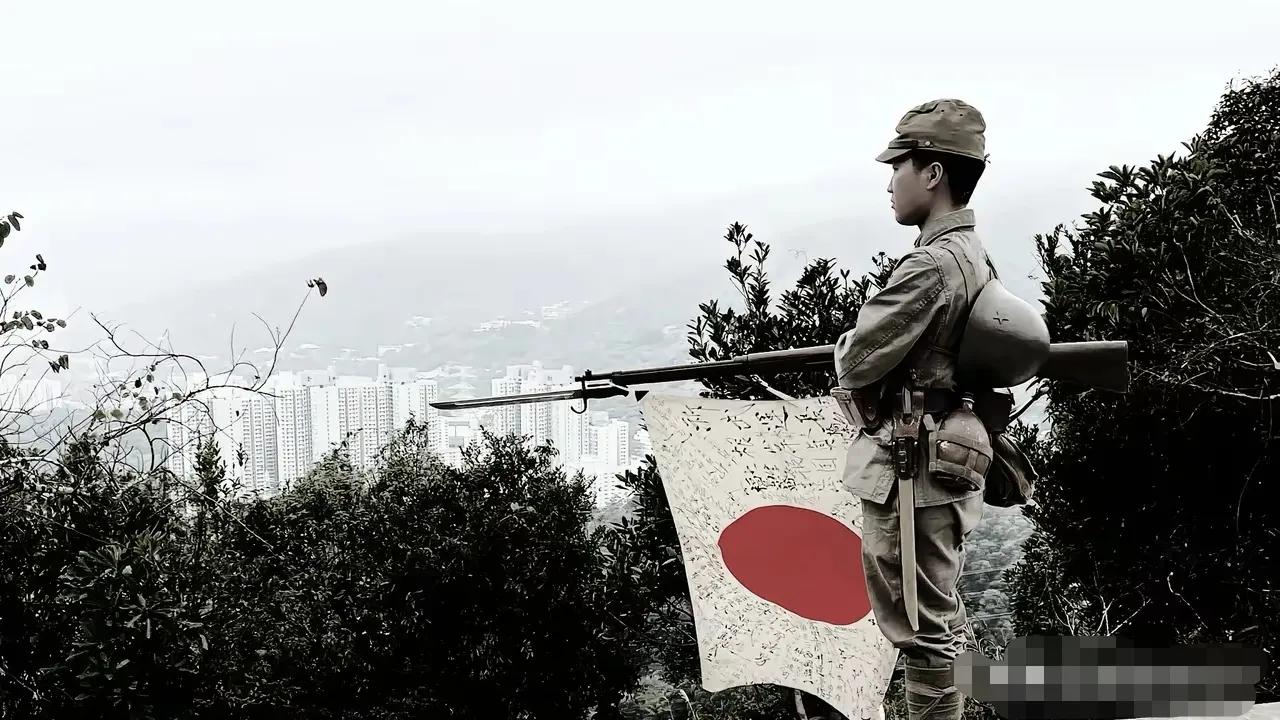 当年抗战期间中国人为什么给日本鬼子叫“小鬼子”，首先，从他们的身高看真的很矮小，