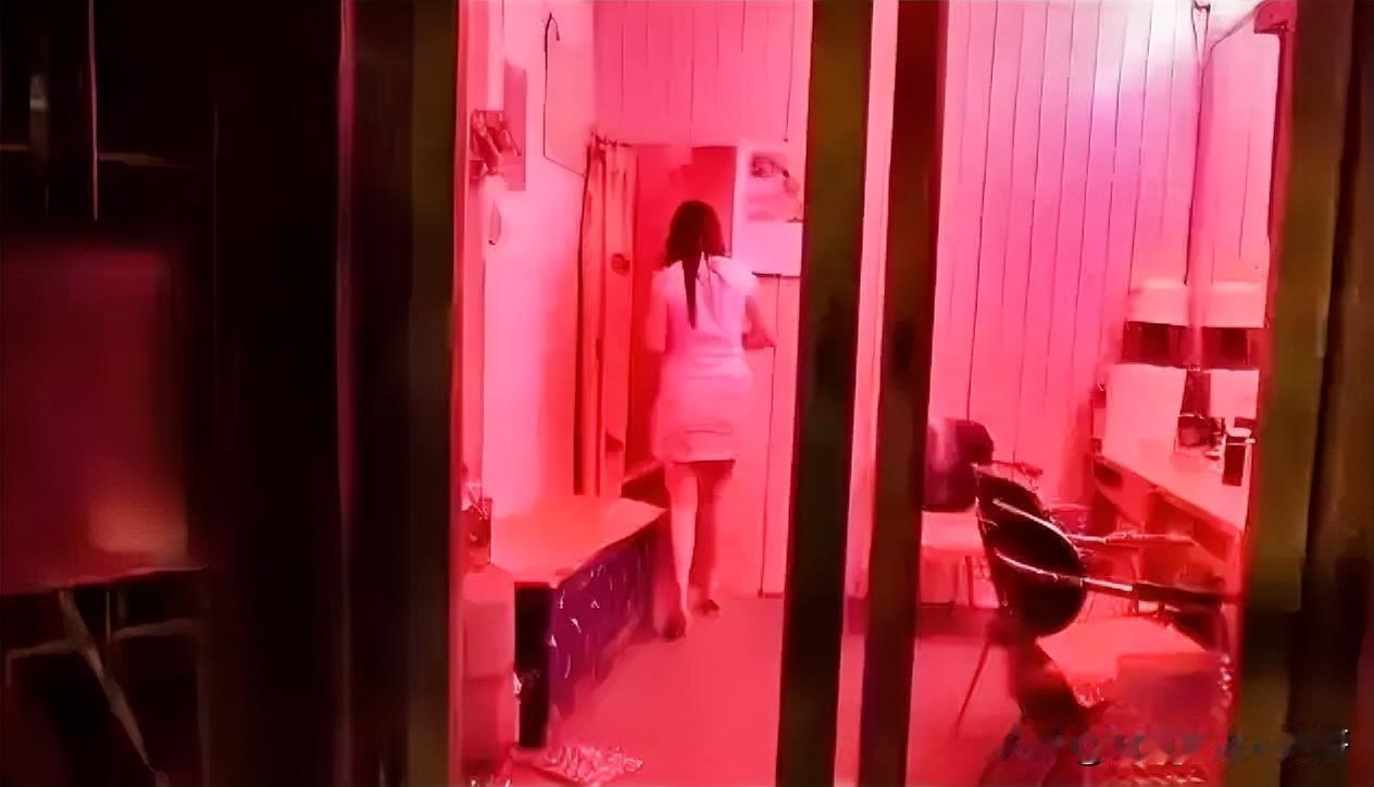进店仅十分钟就被查获！侥幸心理千万别再有！​深夜养生馆交易被抓，别以为时间短就