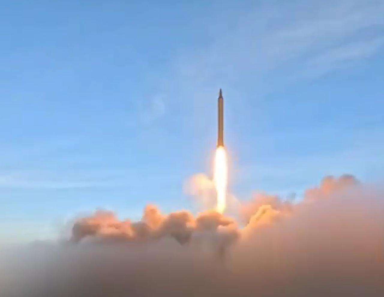 第41轮了！这次伊朗发射的，全部是重型导弹，其中霍拉姆沙赫尔和卡德尔，是多弹