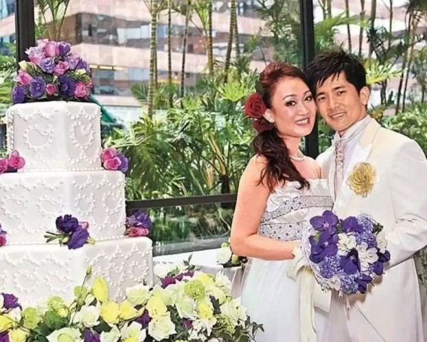2007年，86岁的何鸿燊看上了女护工郑咏诗，就在她马上要成为“五太”时，却遭到