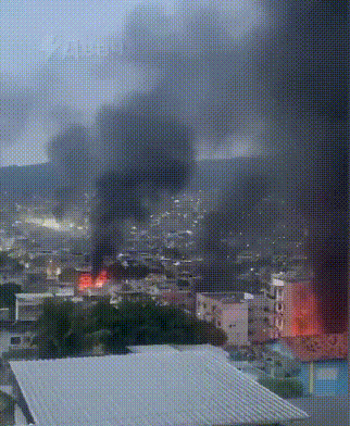 里约热内卢已经沦为战区！2500人发起清剿总攻，烈火和浓烟笼罩整座城市：史上最致