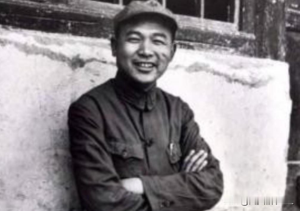 1937年，344旅很排外，只认旅长徐海东，两大元帅都镇不住。毛主席闻此，怒气说