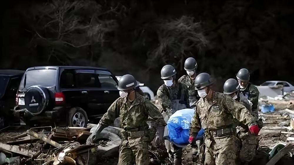 高度警惕！日本已给前线士兵签好收尸协议，全国47个都道府县逐一签字画押。这事