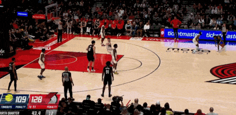 这是杨瀚森NBA最佳一球，也是唯一的2+1！今天再也不是2分1板了，而是5分1