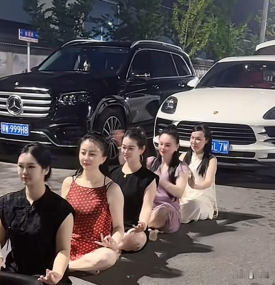这是啤酒喝多了吧[捂脸哭][捂脸哭][捂脸哭]