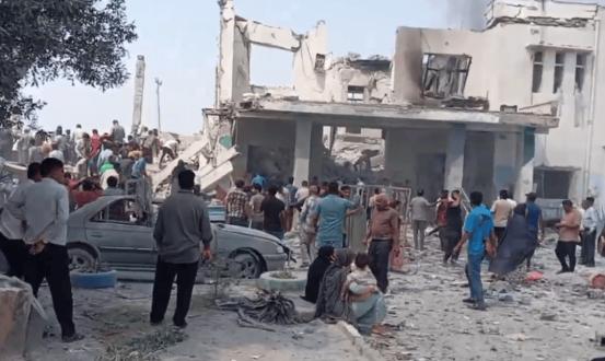 伊朗凭什么这么硬气？敢逼迫海湾五国赔钱，伊朗开出的损失是2700亿美元。伊朗这个