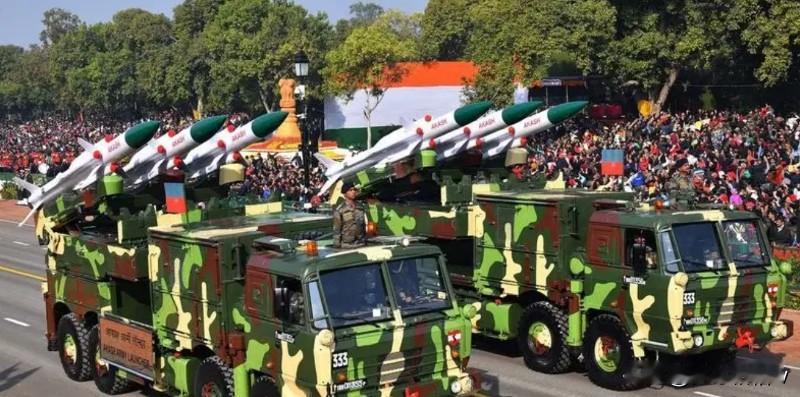 新德里的“阿什卡”防空导弹在经过多年的研制以后，于2015年5月5日被新德里防空