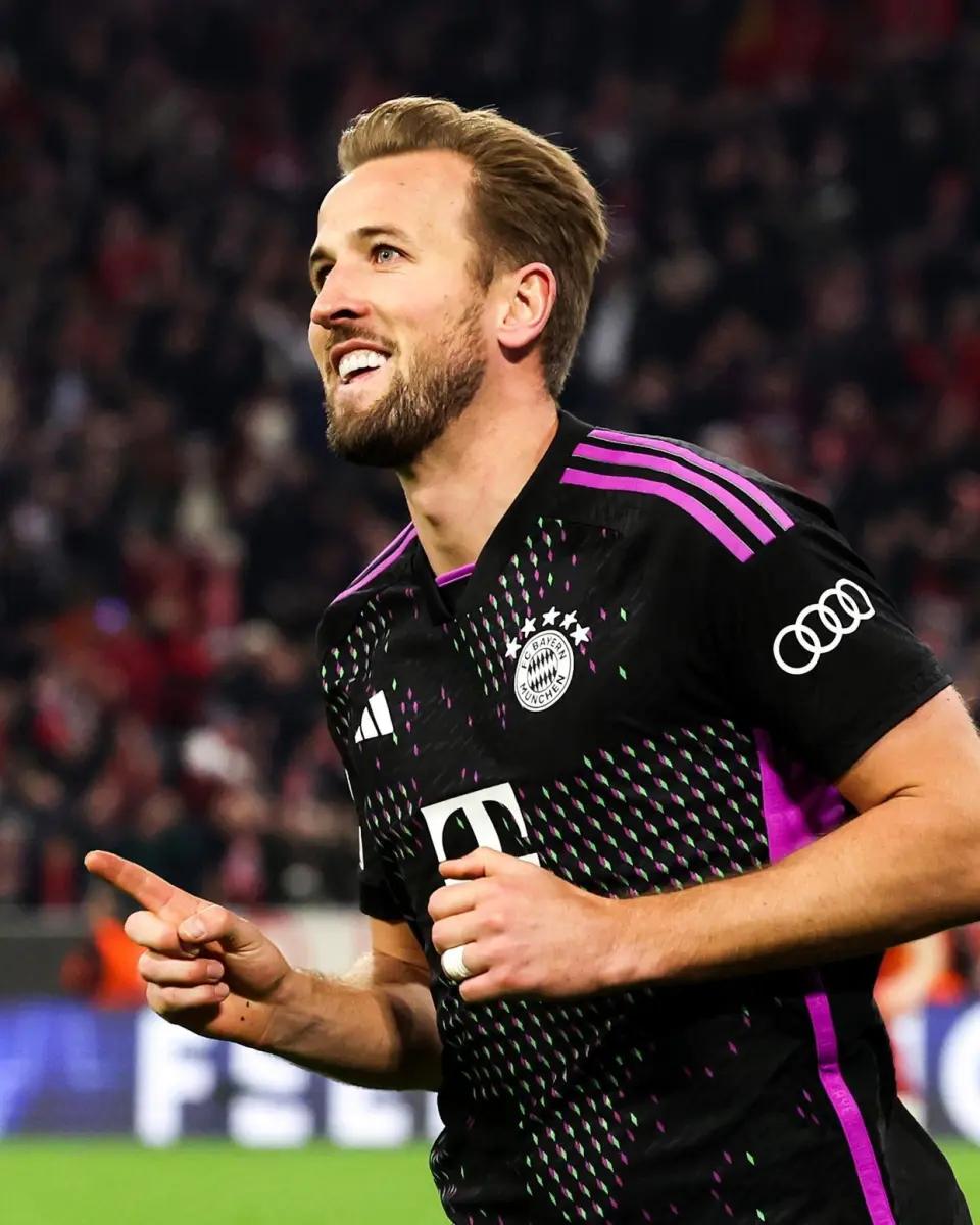 凯恩本赛季或冲击拜仁队史第7？截止目前，凯恩已经为拜仁打进了45球，凯恩在拜仁