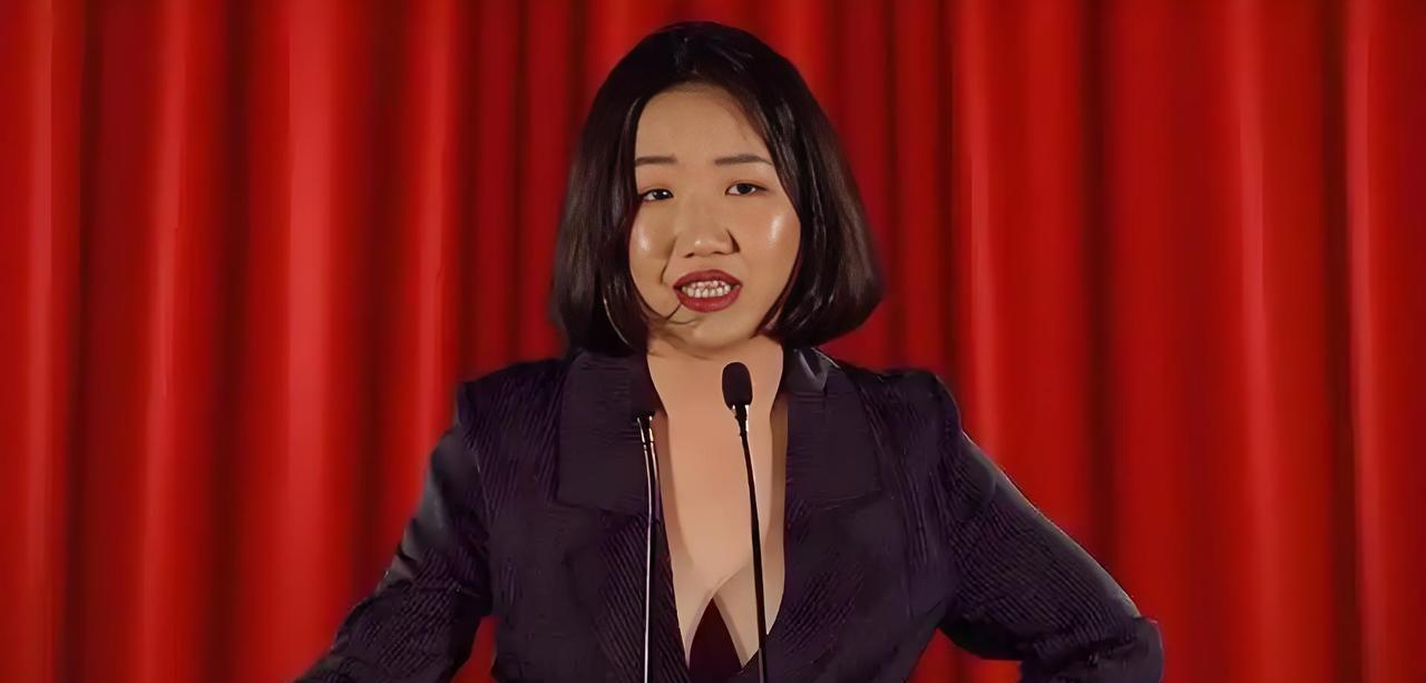 她就是新疆棉事件的罪魁祸首！“反华妖女”李秀中，靠诋毁中国来讨好西方国家，直言不