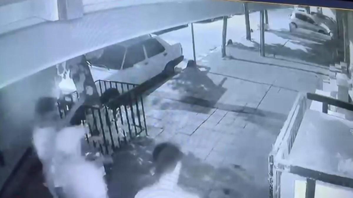 太狠了！土耳其伊斯坦布尔街头，一名23岁的中国小伙只是出门给怀孕8个月的妻子买份