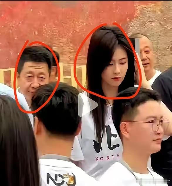 白鹿争议说白了，就是内娱最常见的假辟谣套路最近白鹿的各种绯闻闹得沸沸扬扬，很多