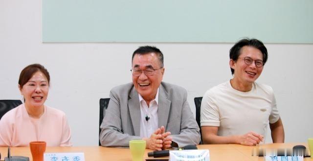 李四川声量落后，小草转向是关键原因，黄国昌强硬发声了。就在今日（9月23日），岛
