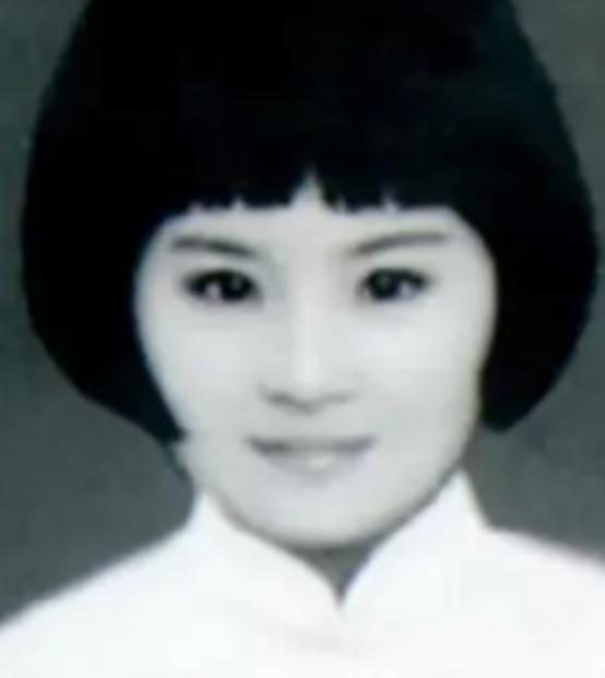 1931年5月，怀孕8个月的梁惠贞被押上刑场。临刑前，他取下手上的手表送给了刽子