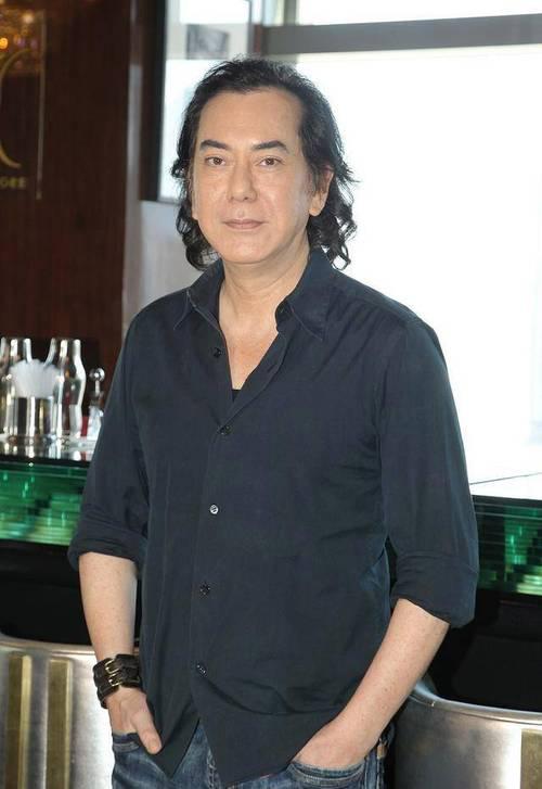 黄秋生在台湾省混不下去，做节目高喊：我祖宗是欧洲英国人！结果台湾省也不惯着黄秋生