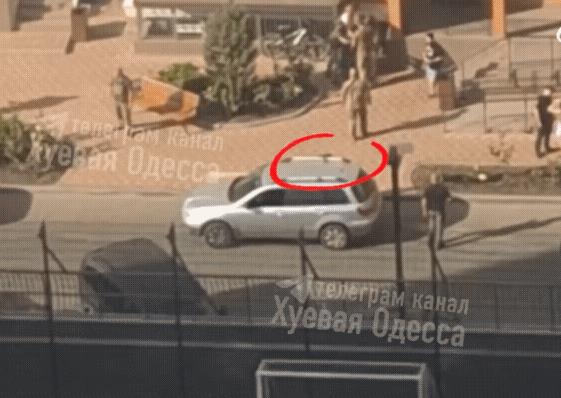 真是福大命大！一名乌克兰敖德萨男子，被乌军征兵办强行塞上车，结果有趣的一幕出现了