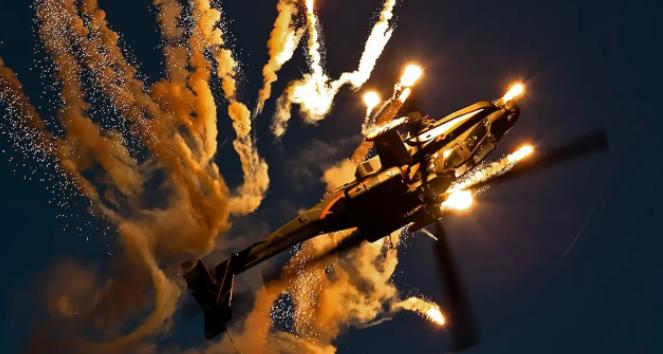 地面战深夜突发！一觉醒来，伊朗开火打死多人，中东这局大棋的“棋眼”终于露出来了。