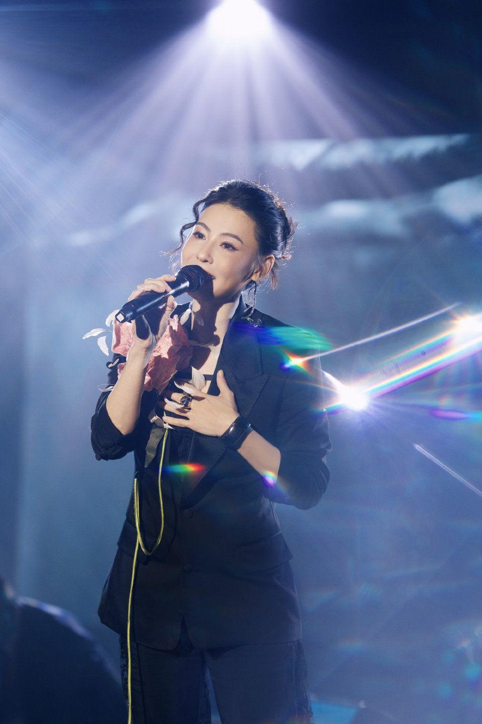 张柏芝张柏芝舞台澳门演唱会港星女神御匾艺境盛宴