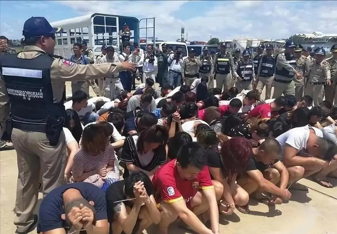 果然还是西药见效快！电诈骗子这回碰上硬茬了！6月10日，FBI的副局长在曼谷开了
