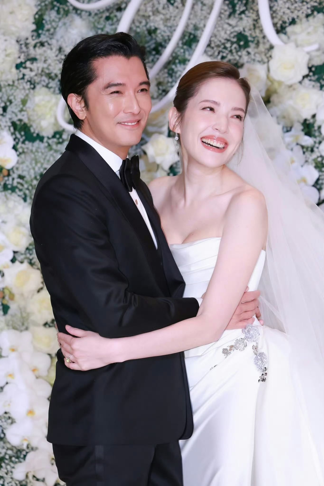 邱泽许玮甯婚礼邱泽许玮甯婚礼现场俊男靓女，好养眼。