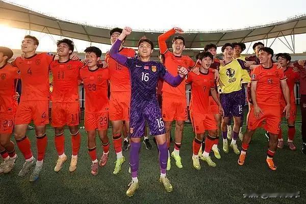 U23，精神面貌的改变让人敬佩！安东尼奥，作为一个西班牙教练，带了这支队伍六七年