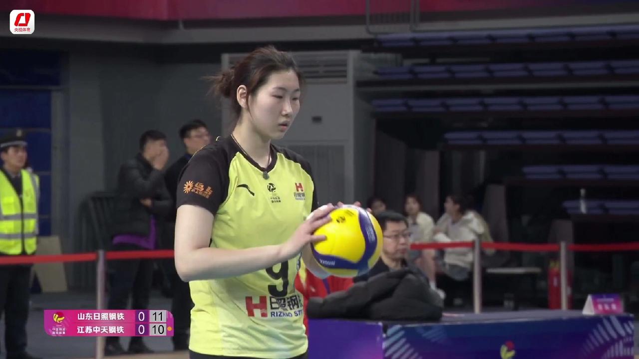 女排联赛季后赛第5轮：江苏女排3:0横扫山东女排继续领跑小组比分第一3月11
