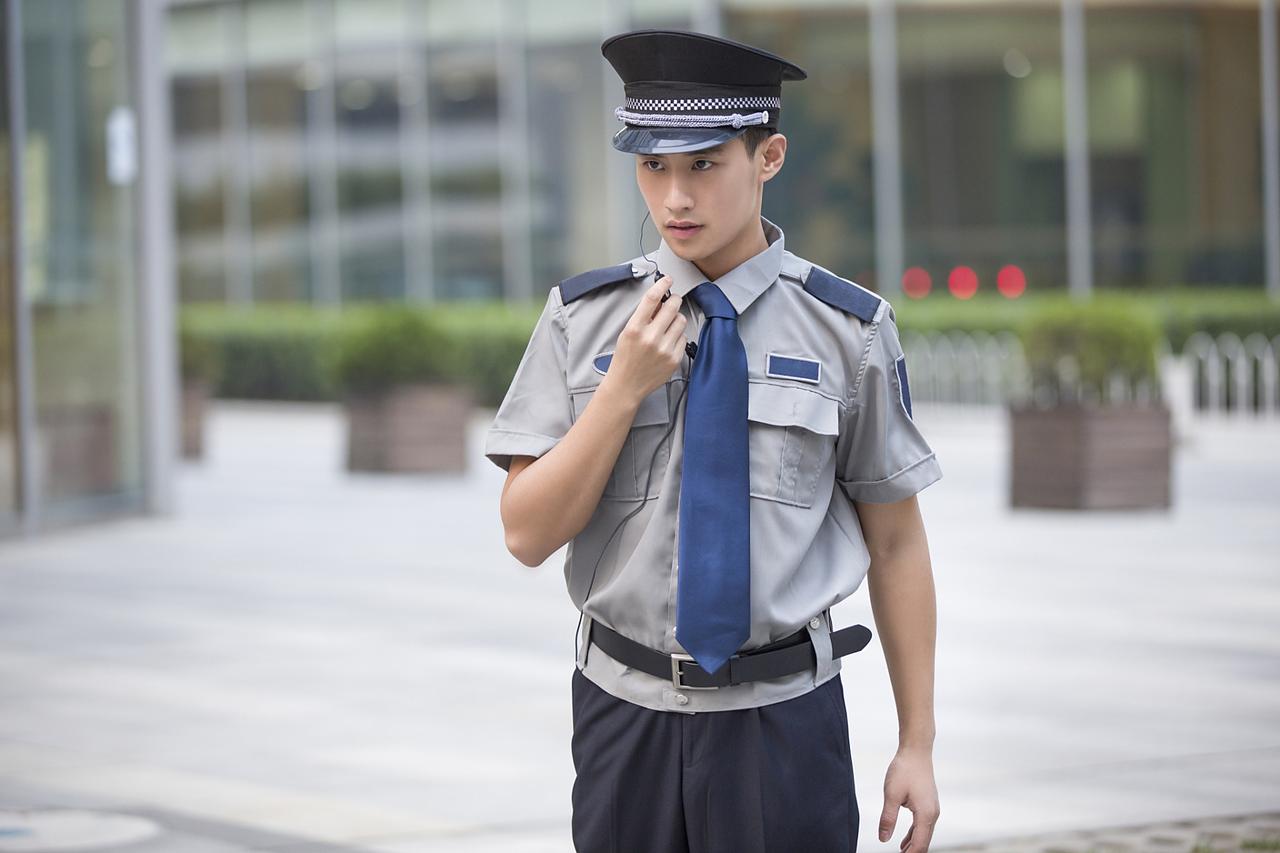 儿子30岁，一直没成家，也没对象。这些年我没少操心，催过他、托人介绍过不少相亲，