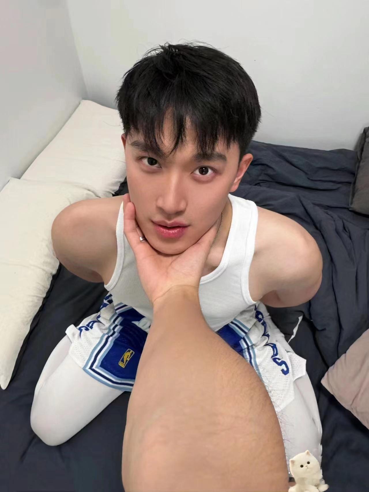 瘦了以后面相反而变差了瘦了之后面想没有折还行，年轻就是年轻，不太能回得去。​​